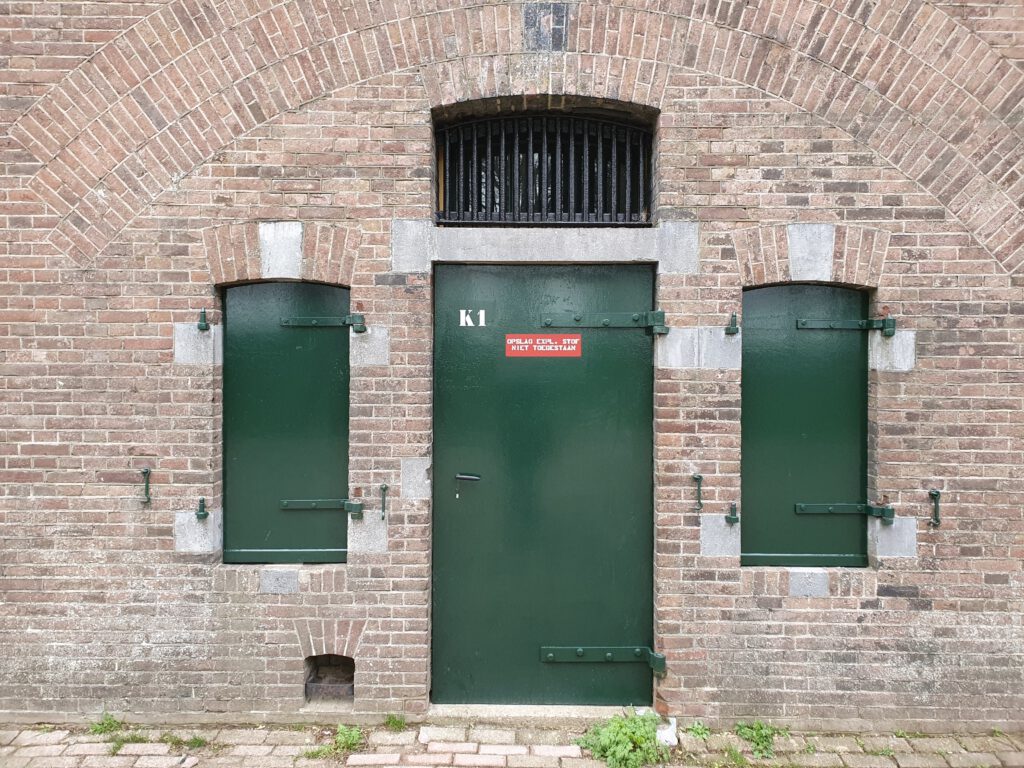 Sjablonen voor de stalen deuren van Fort Honswijk
